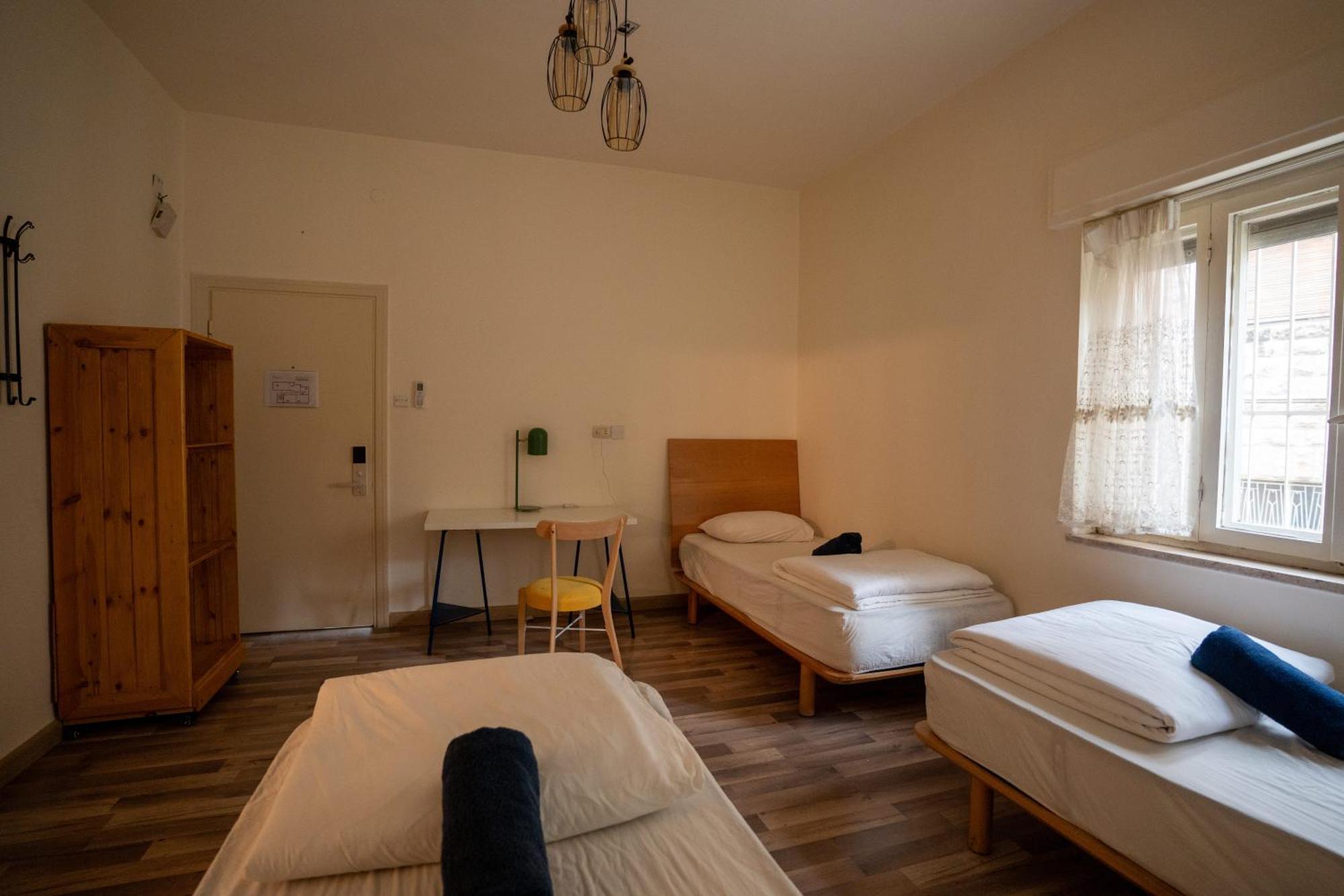 Battuta Hostel Amman Bilik gambar