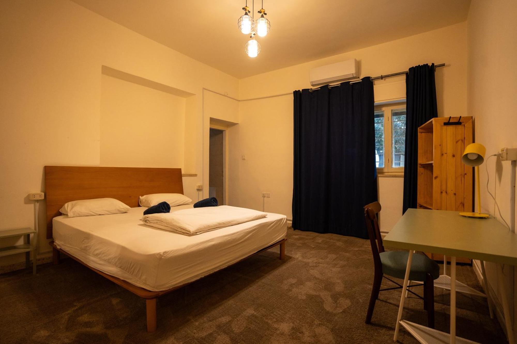 Battuta Hostel Amman Bilik gambar