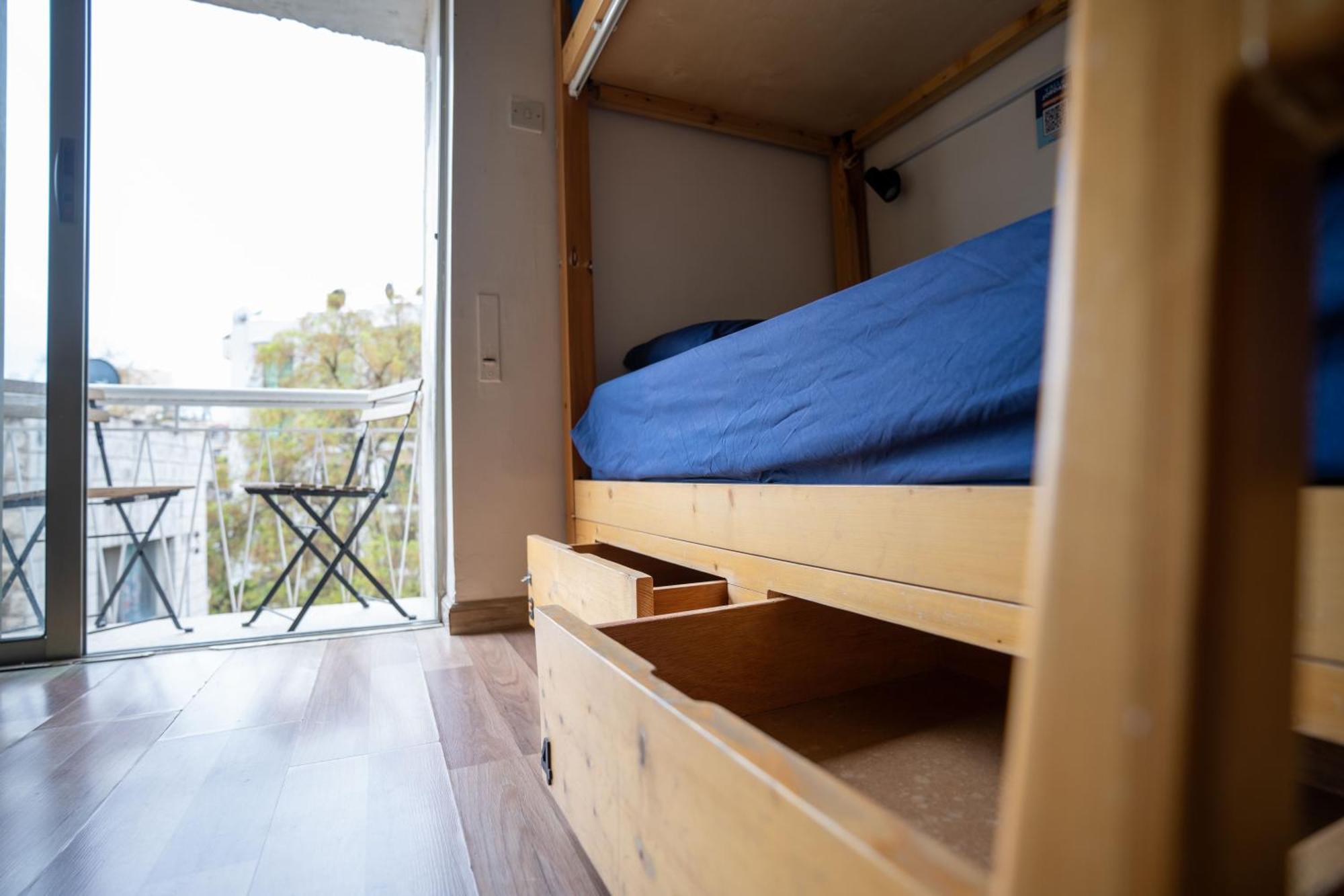 Battuta Hostel Amman Bilik gambar
