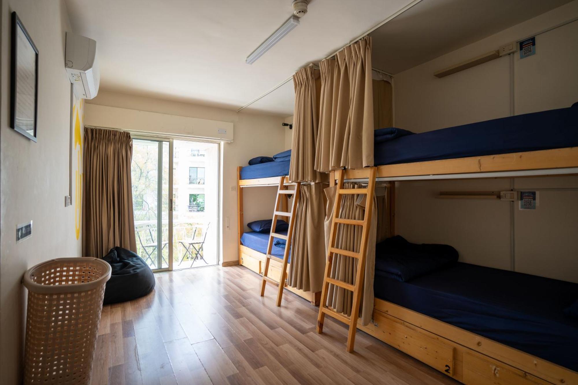 Battuta Hostel Amman Luaran gambar